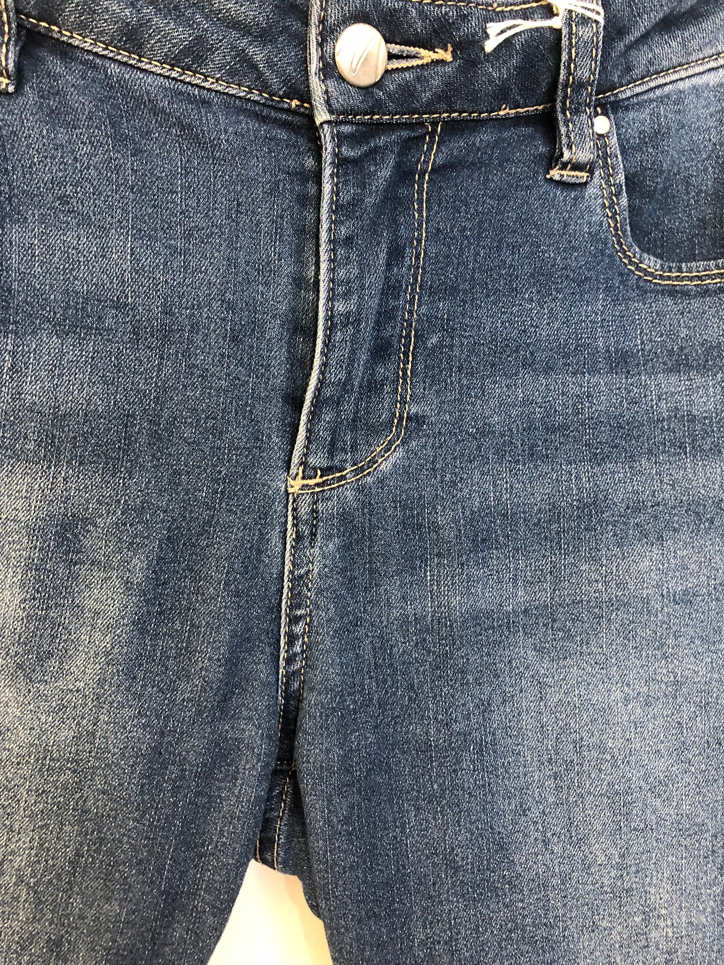 MAX 3/4 Denim Shorts -Size 8 $20