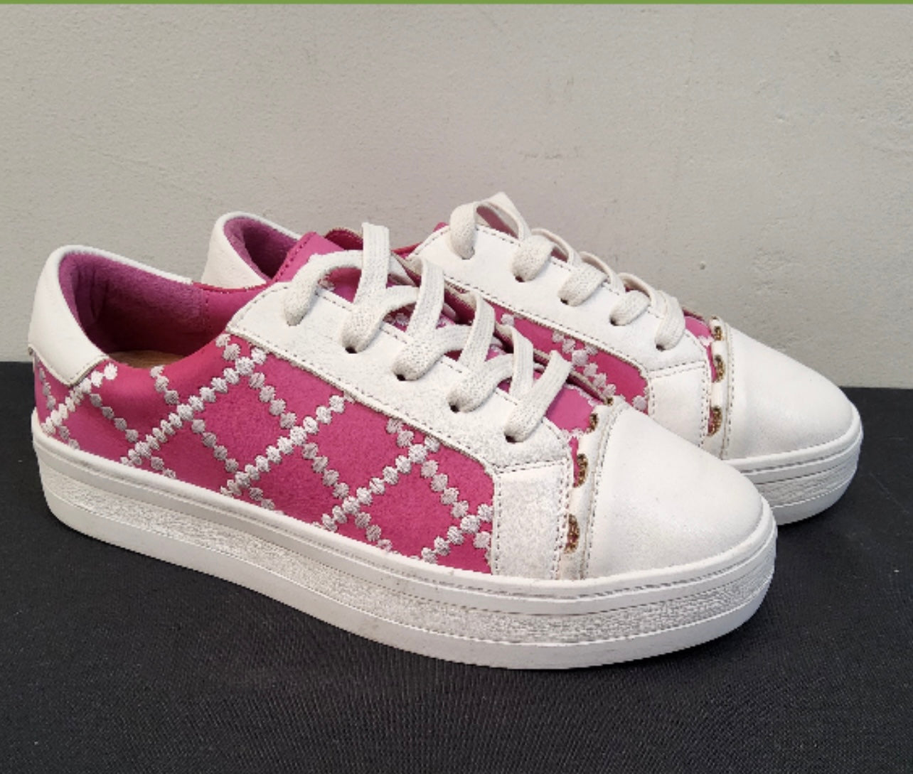 ALFIE & EVIE Sneakers Size 37