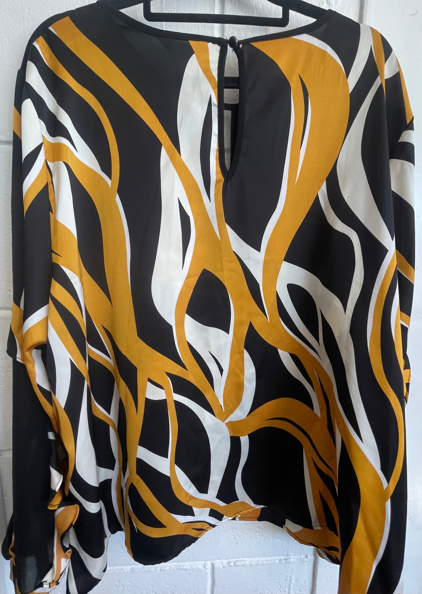 SEDUCE Blouse Size 18