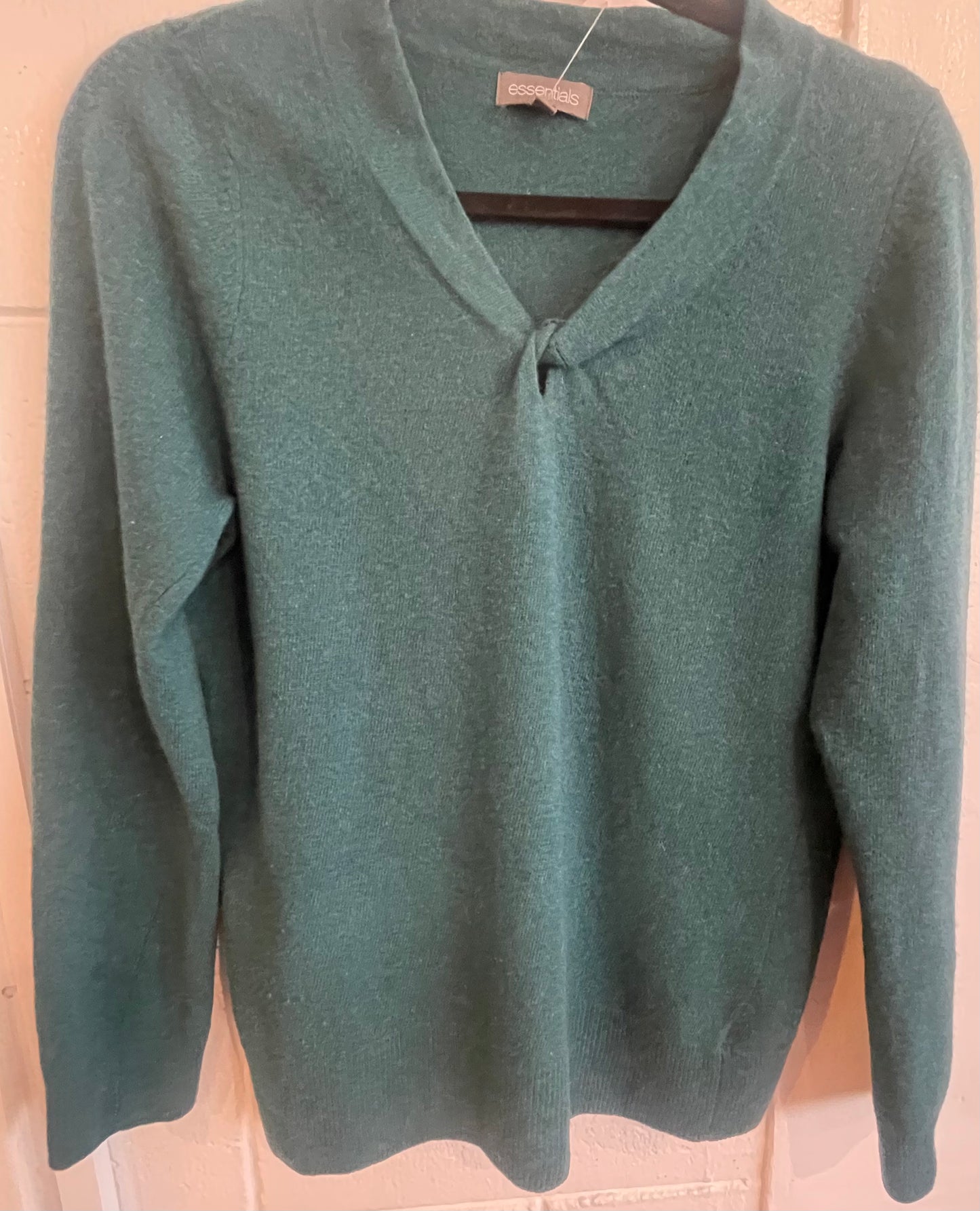 ESSENTIALS Knit Size M