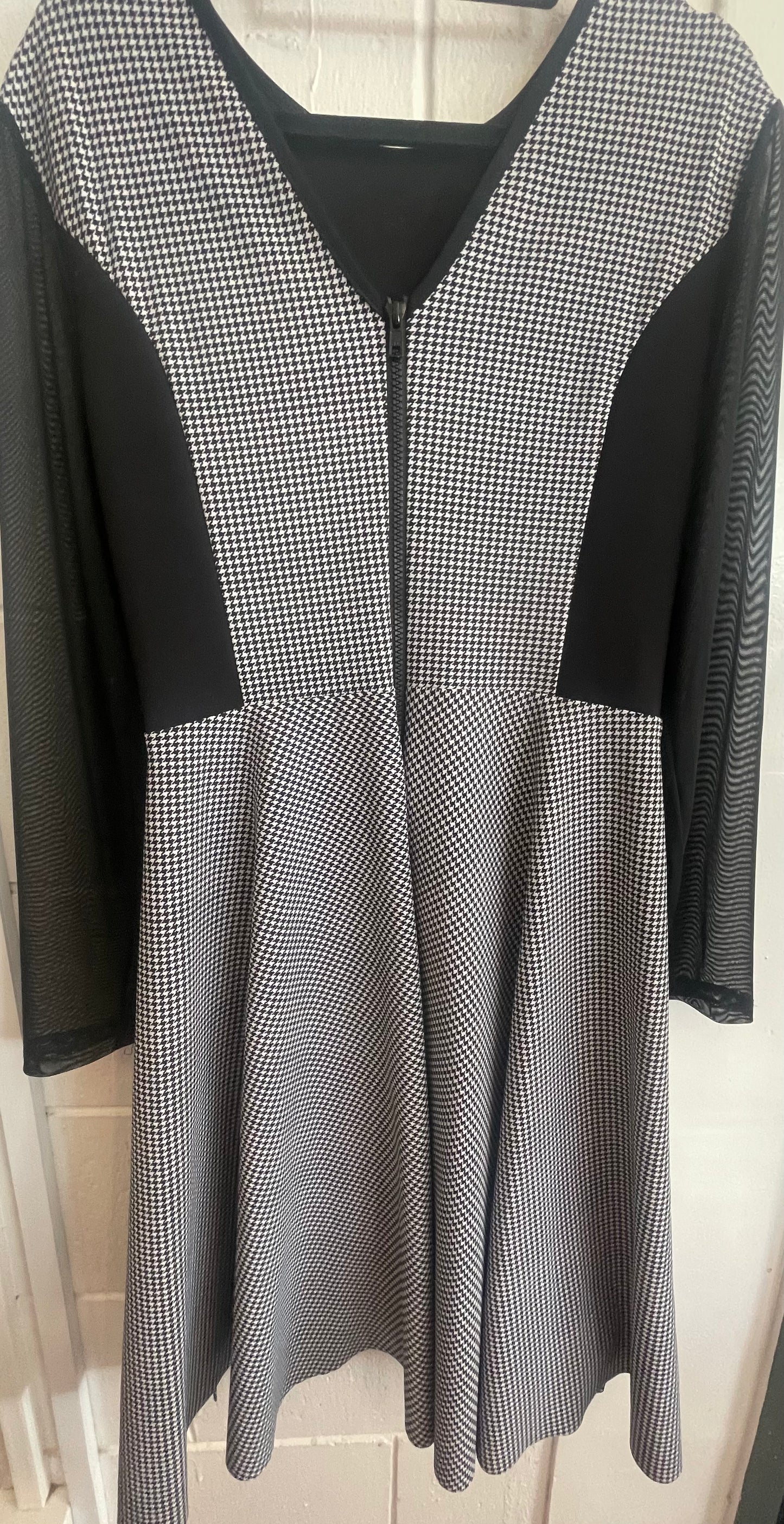 PAULA RYAN Dress Size M