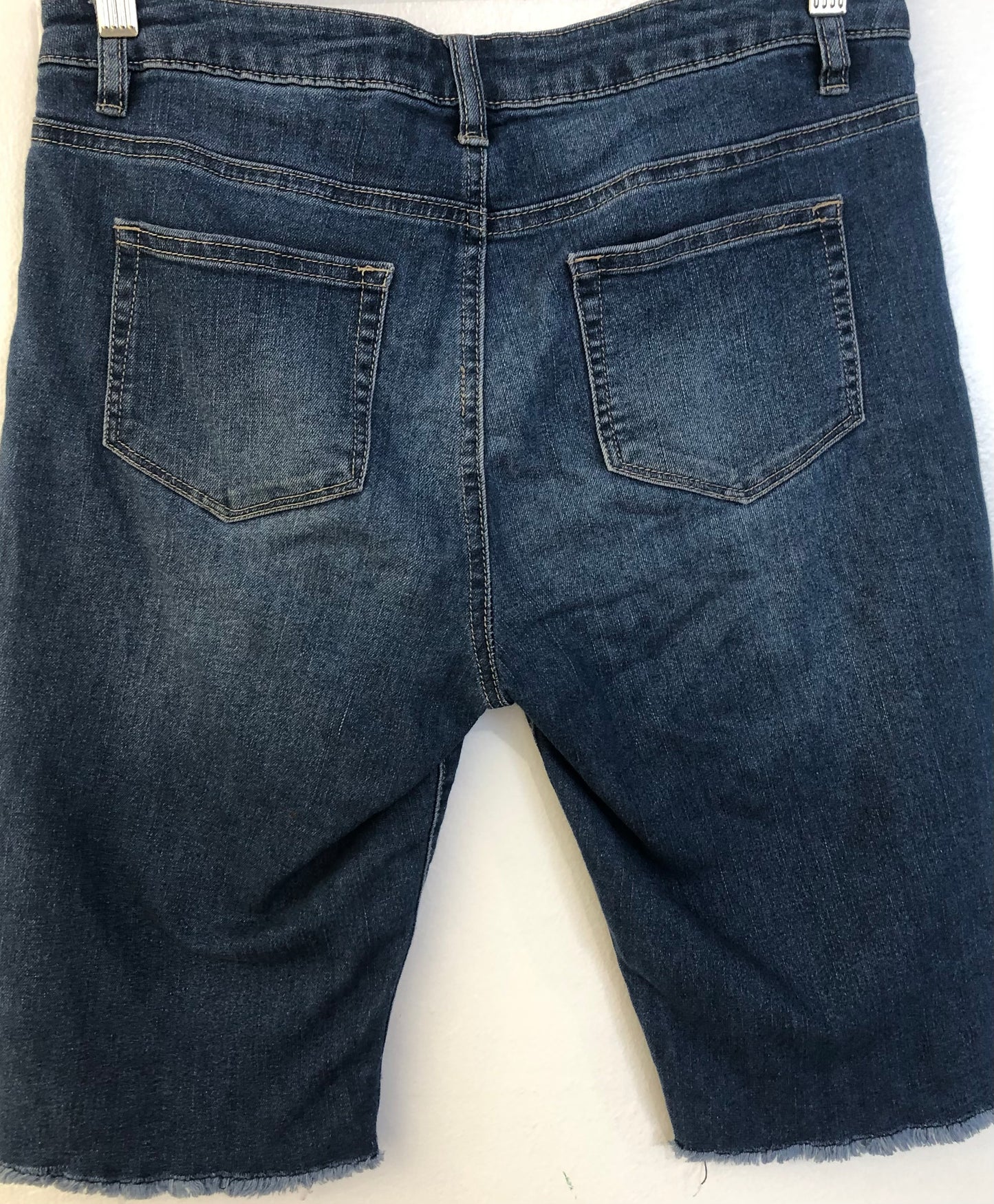 MAX 3/4 Denim Shorts -Size 8 $20