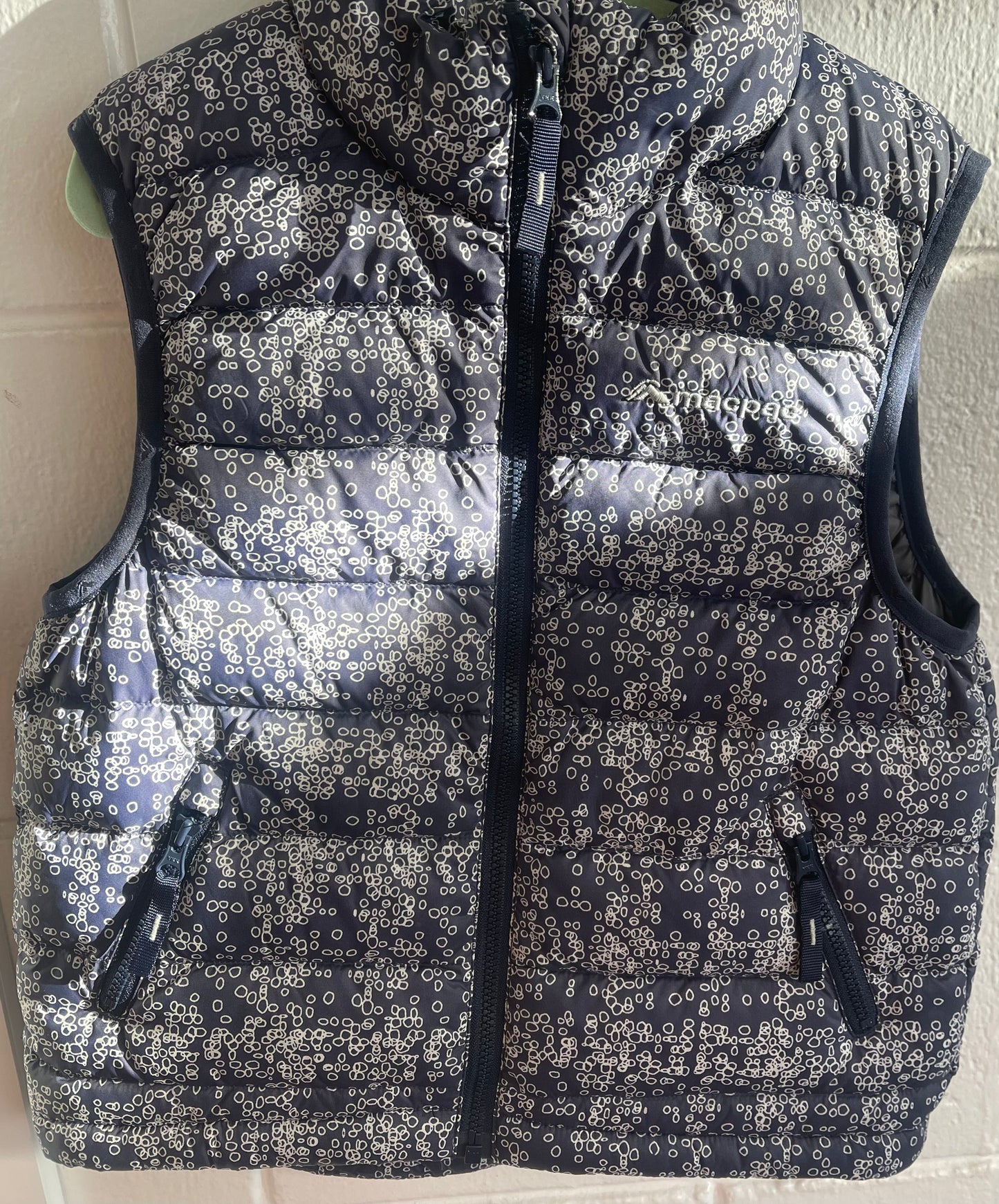 Kids MACPAC Vest Size 4yrs