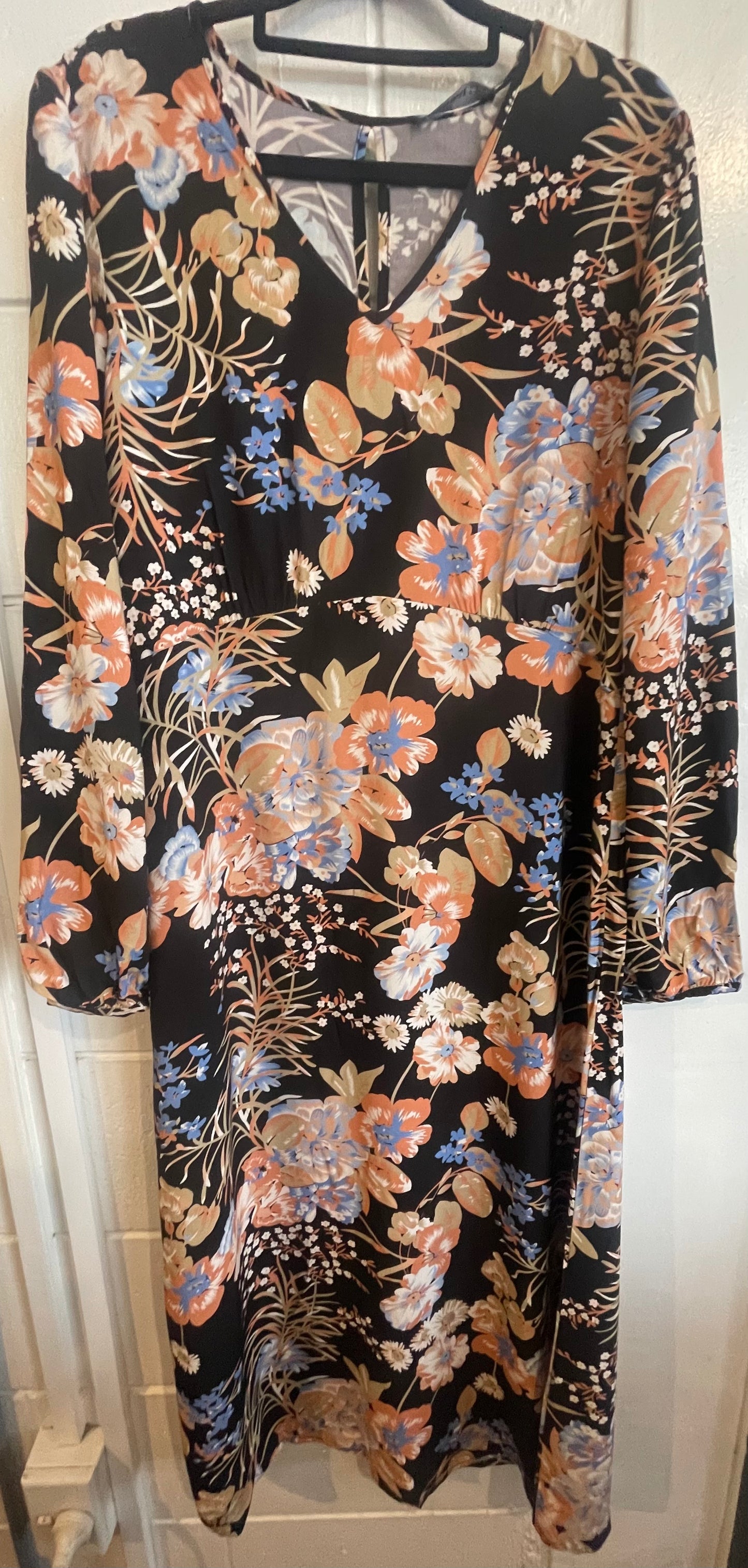 VASSALLI Dress Size 10