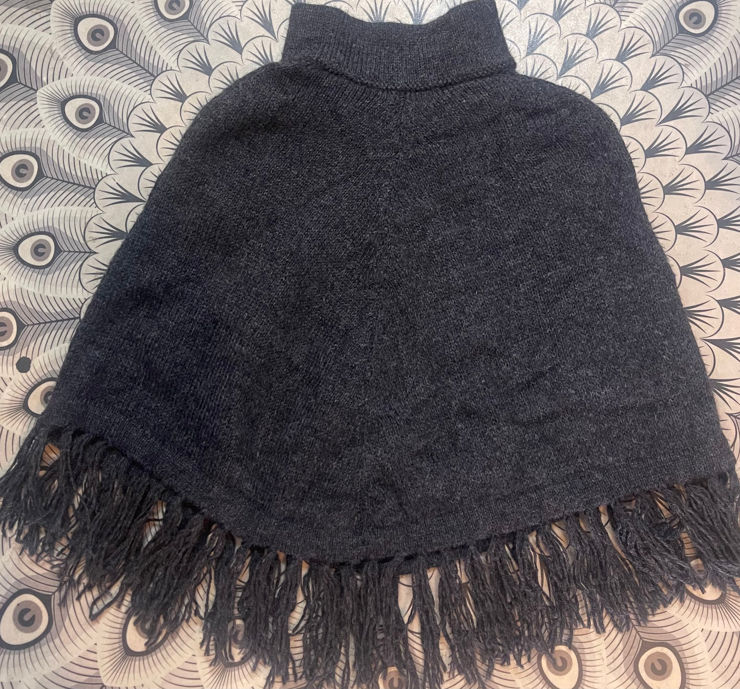 ALPACA CRAFTS Poncho Size 6-9yrs
