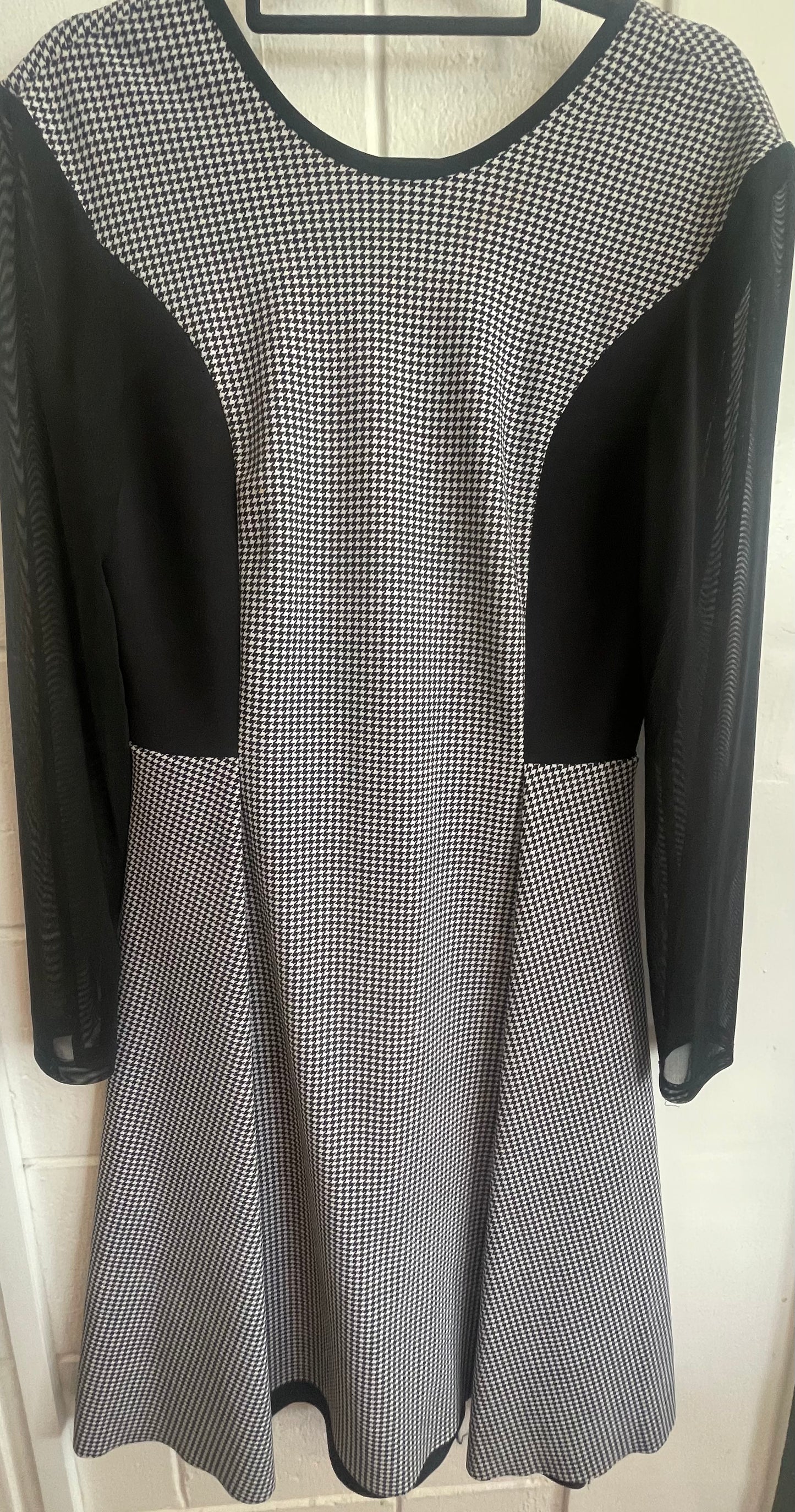 PAULA RYAN Dress Size M