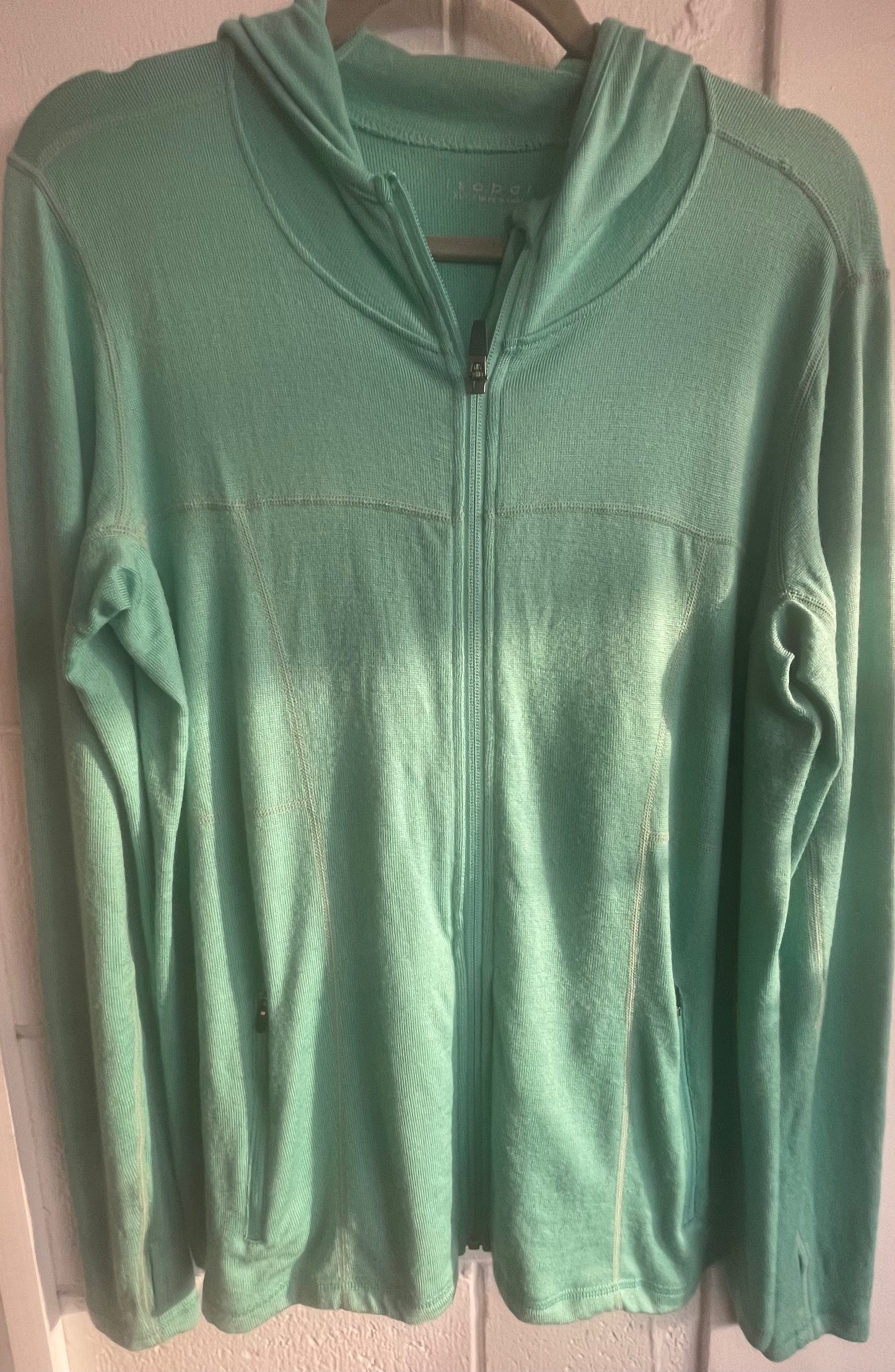 ISOBAR Merino Hoodie Size XL