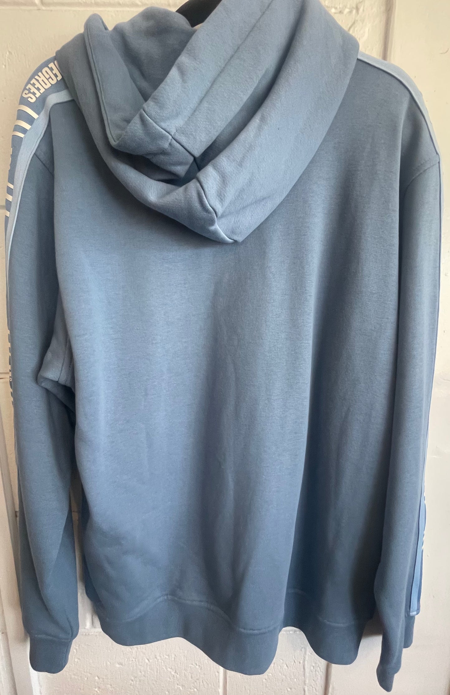 11 DEGREES Hoodie Size M