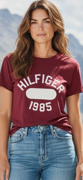 TOMMY H Tee Shirt Size M