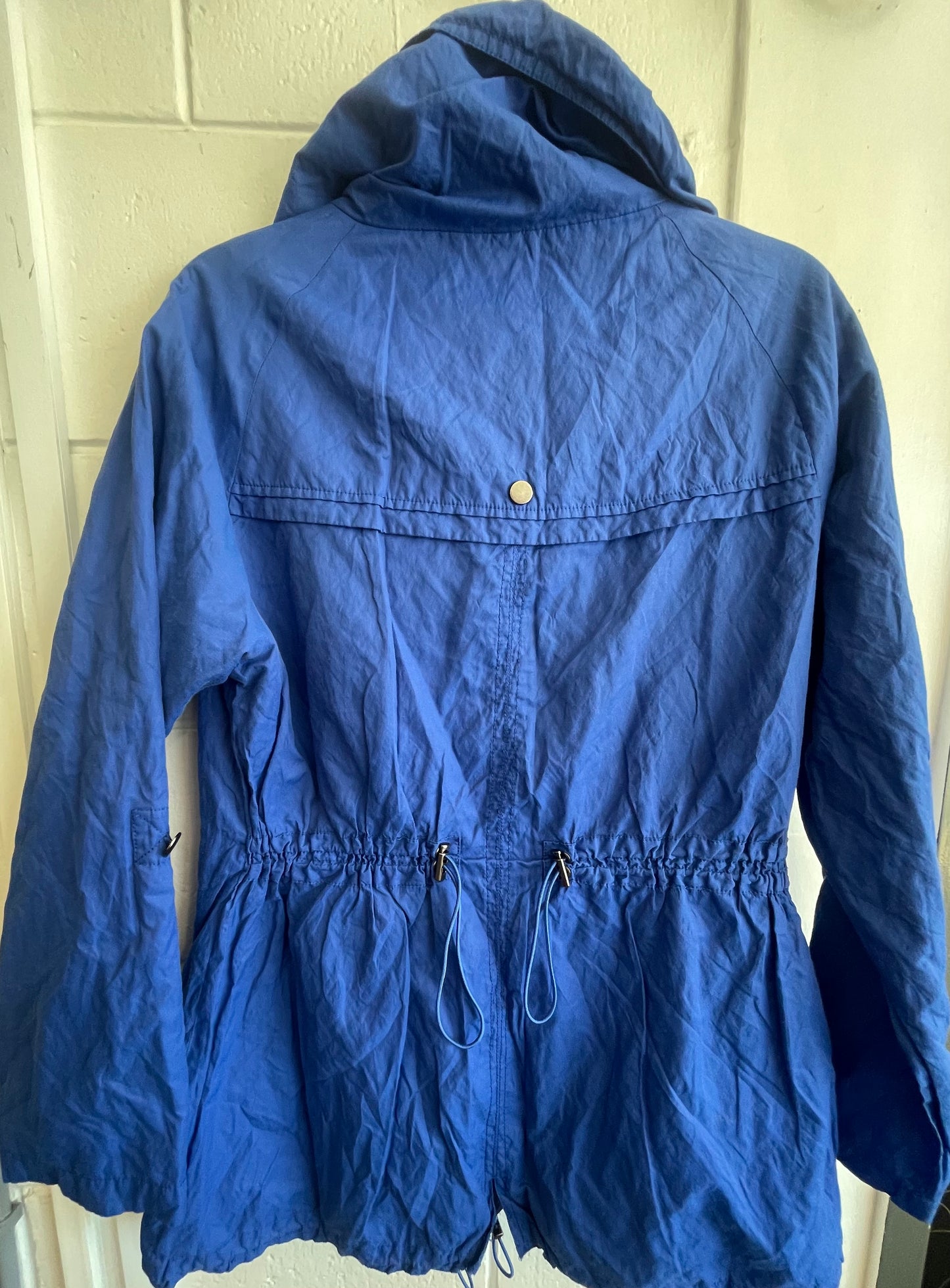 LINE 7 Jacket Size 14