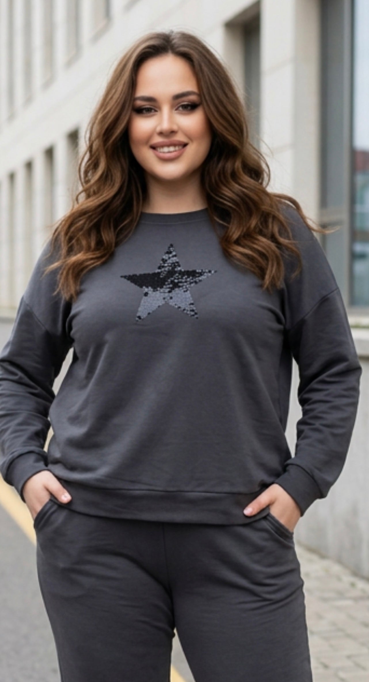 BEE MADISON Sweatshirt Size 2XL