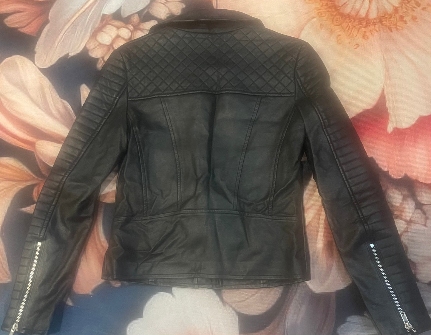 BEGINNING BOUTIQUE Faux leather jacket Size 6