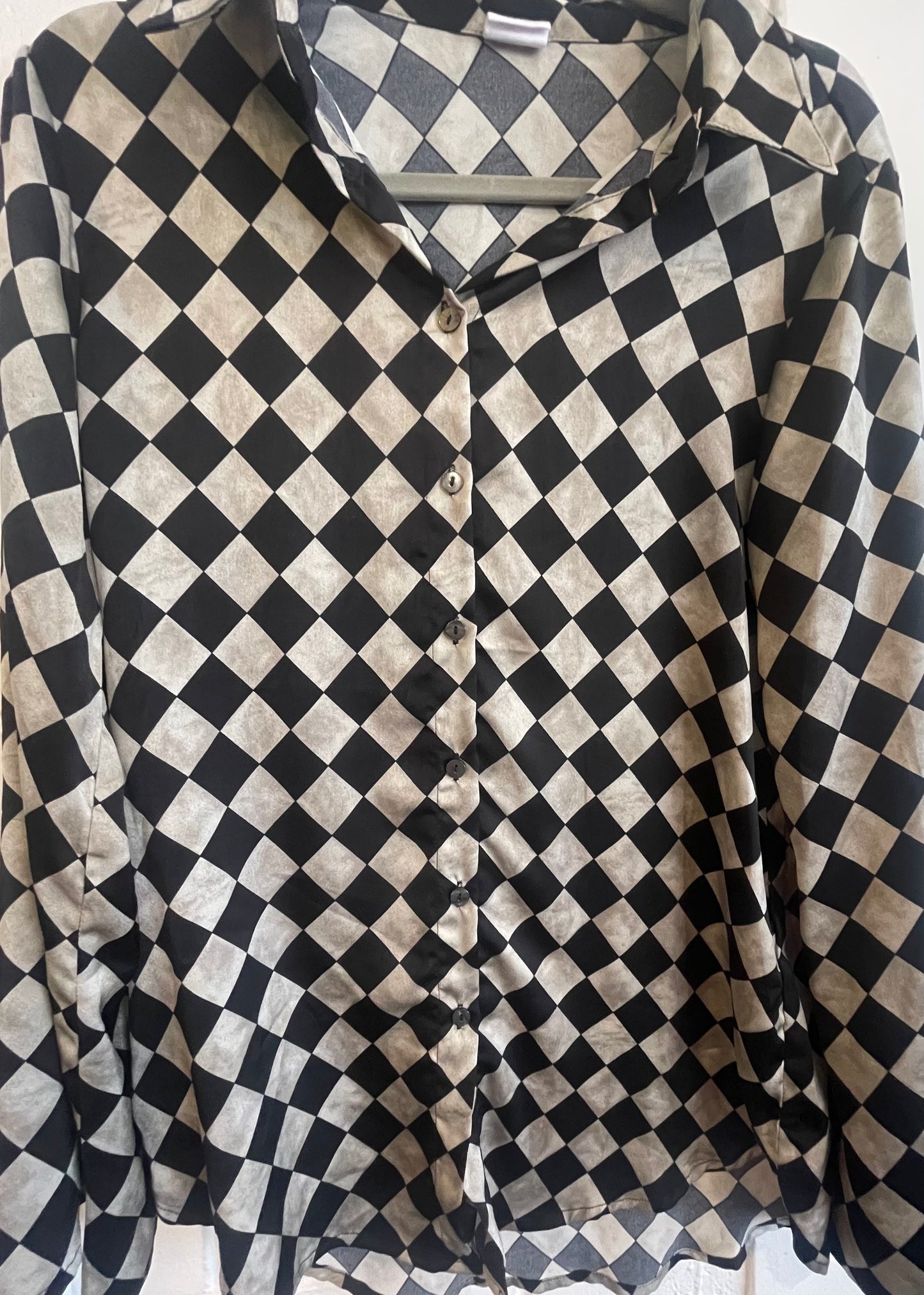 LEO+BE Shirt Size 8