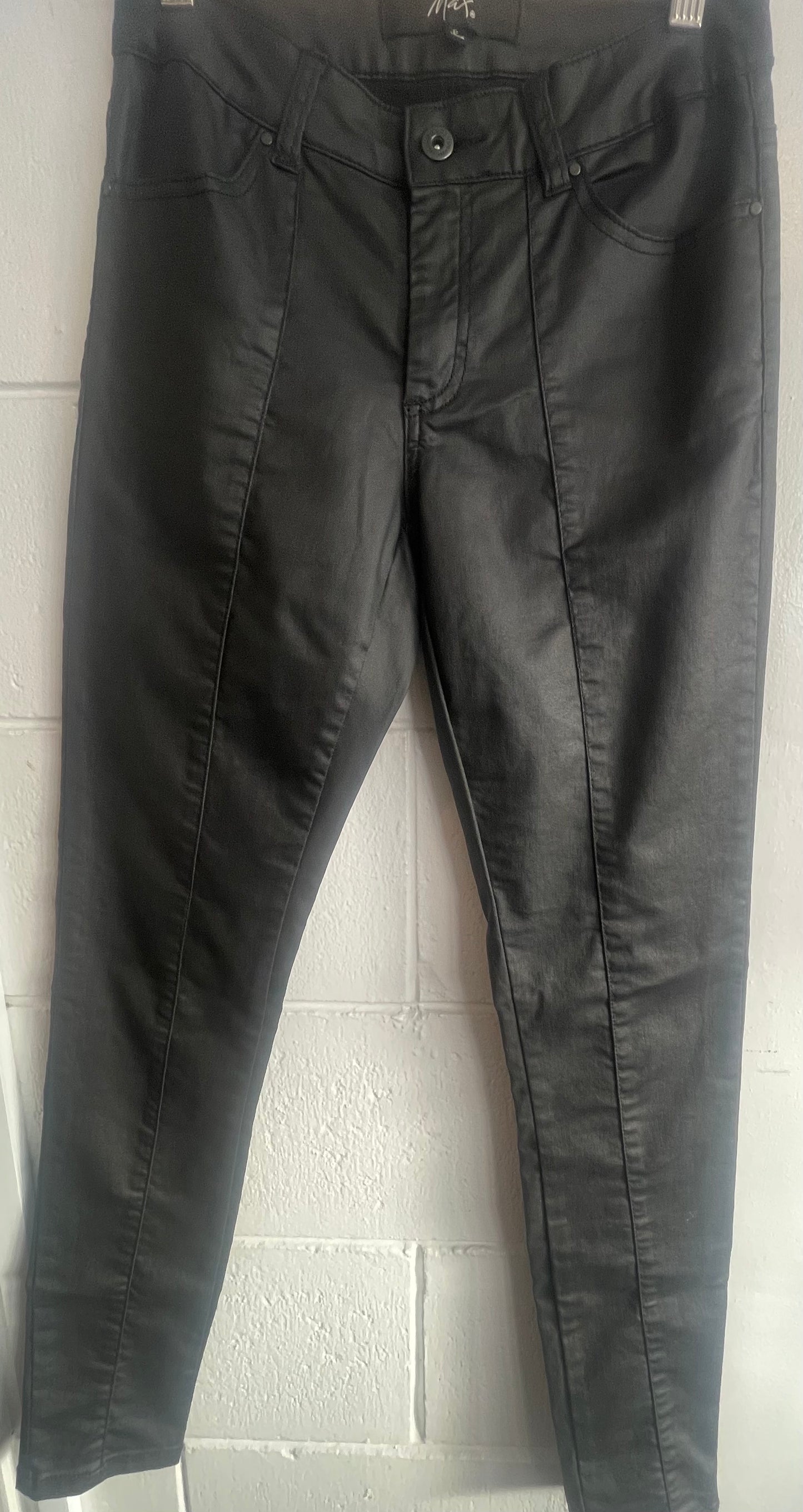 MAX Jeans Size 6