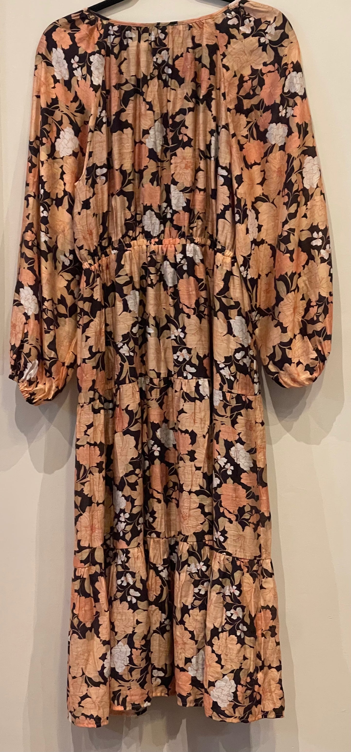 ESMAE’E Dress Size M