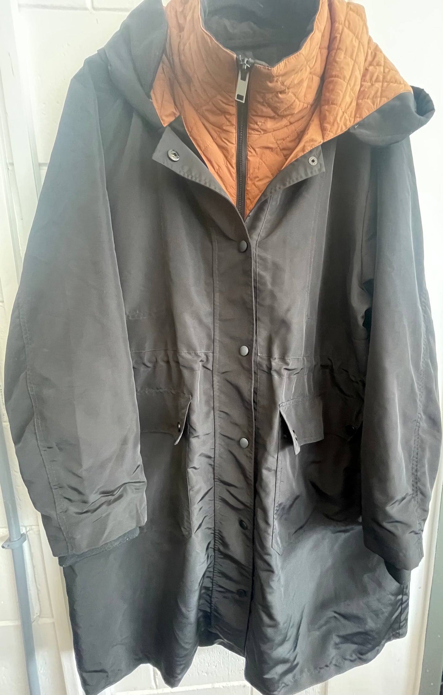 VERGE Coat Size XXL