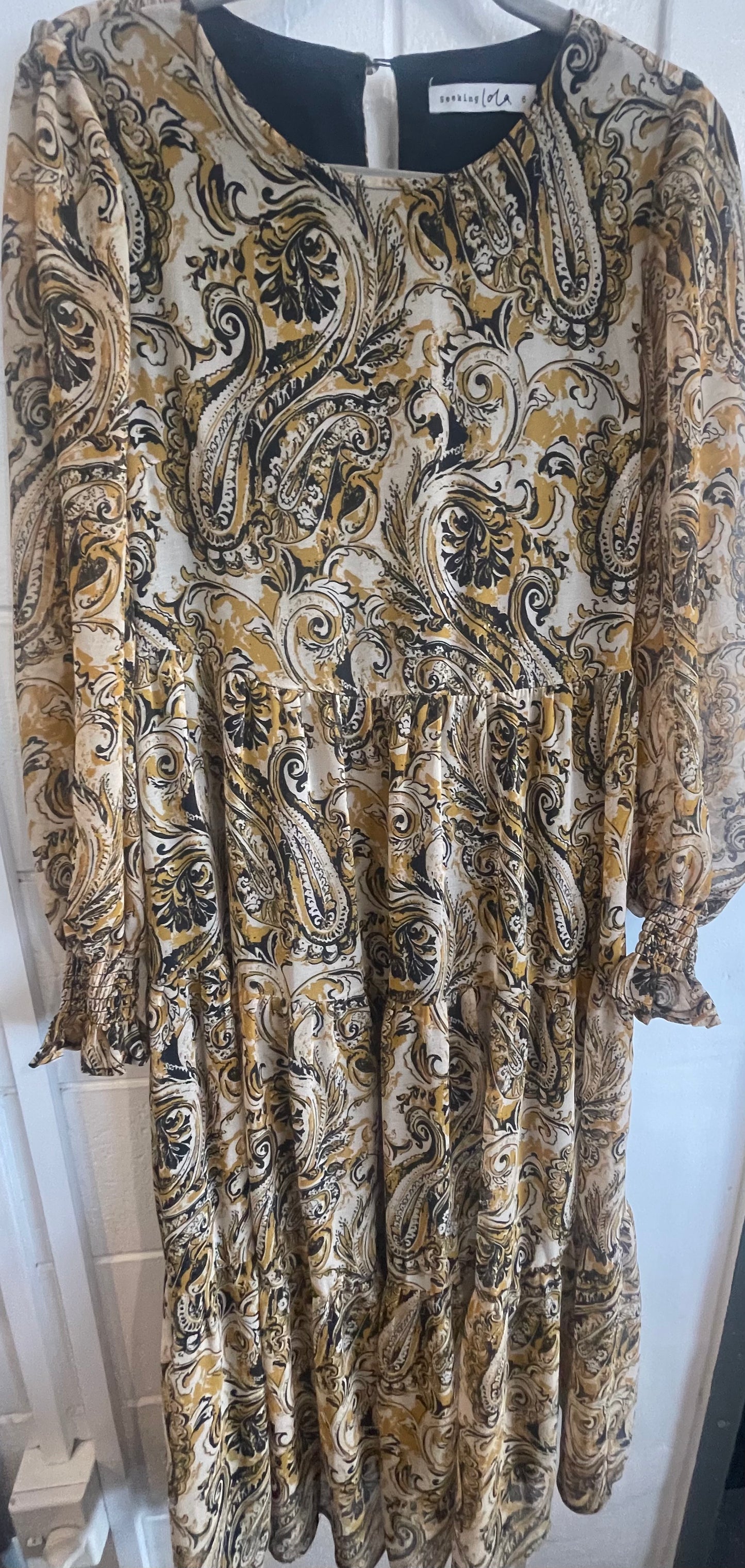 SEEKING LOLA Dress Size 6