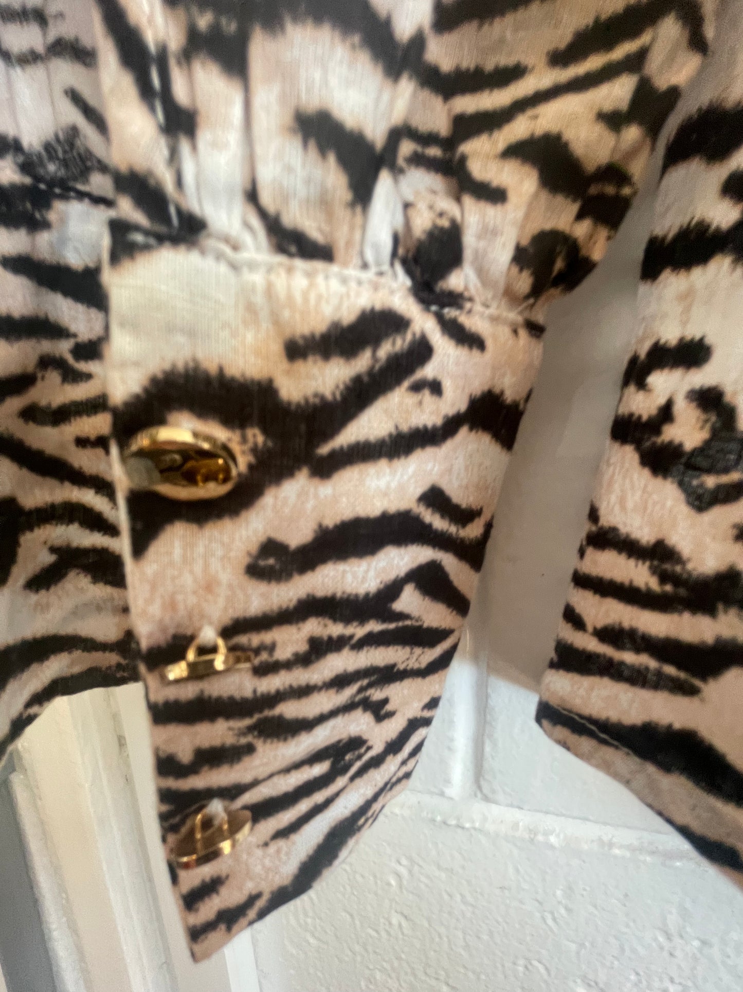 DECJUBA Shirt Size 12