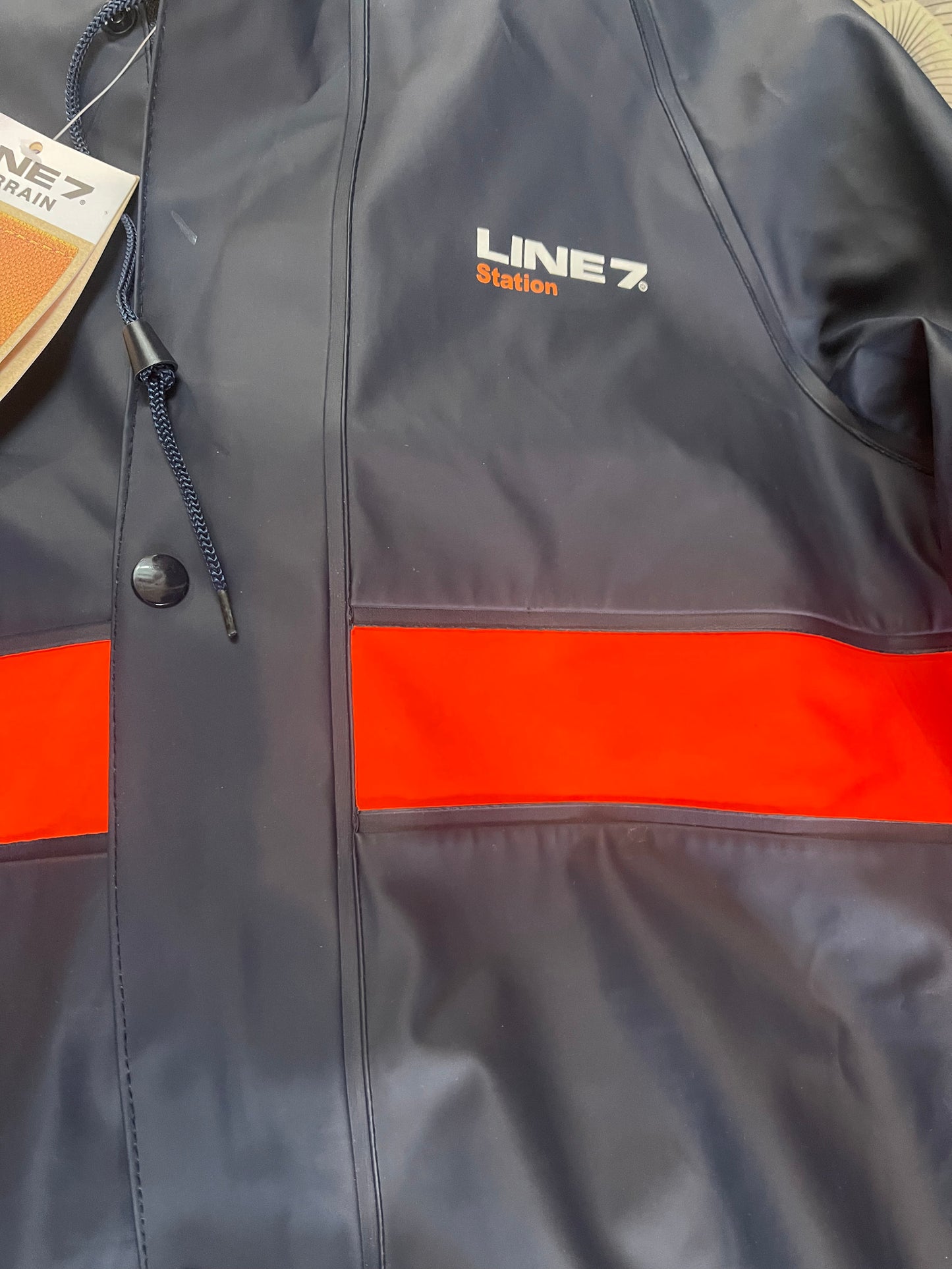 Kids LINE 7 Coat Size 4-6yrs