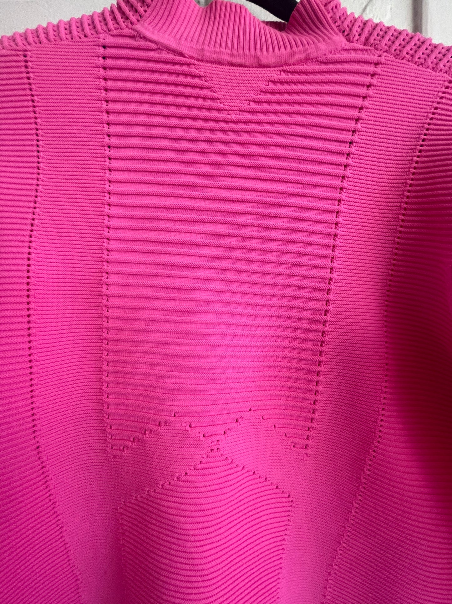ADAM SELMAN Top Size S-M