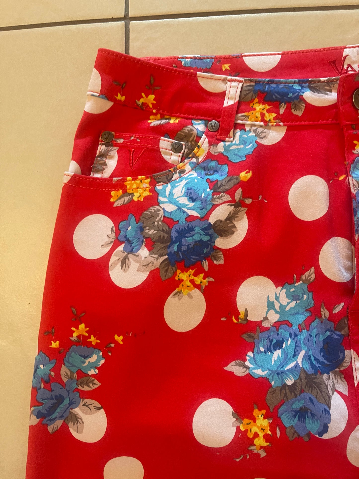 VASSALLI Red Floral Cotton Skirt Size 14 $29